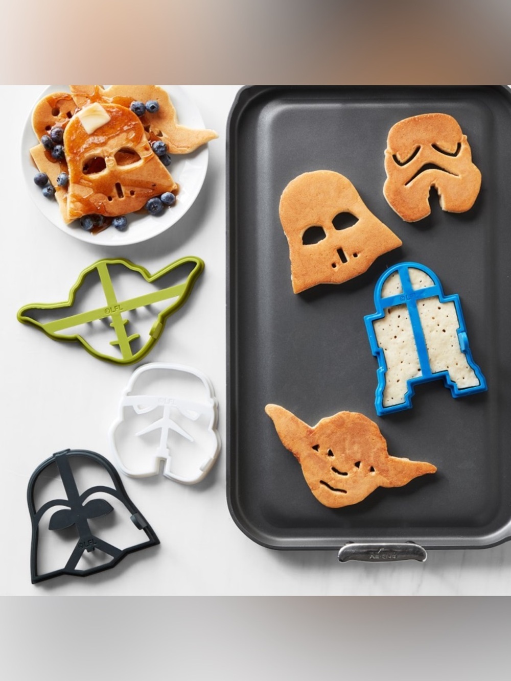 Williams Sonoma Star Wars Pancake Molds 4 R2-D2 Darth Vader Stormtrooper NEW